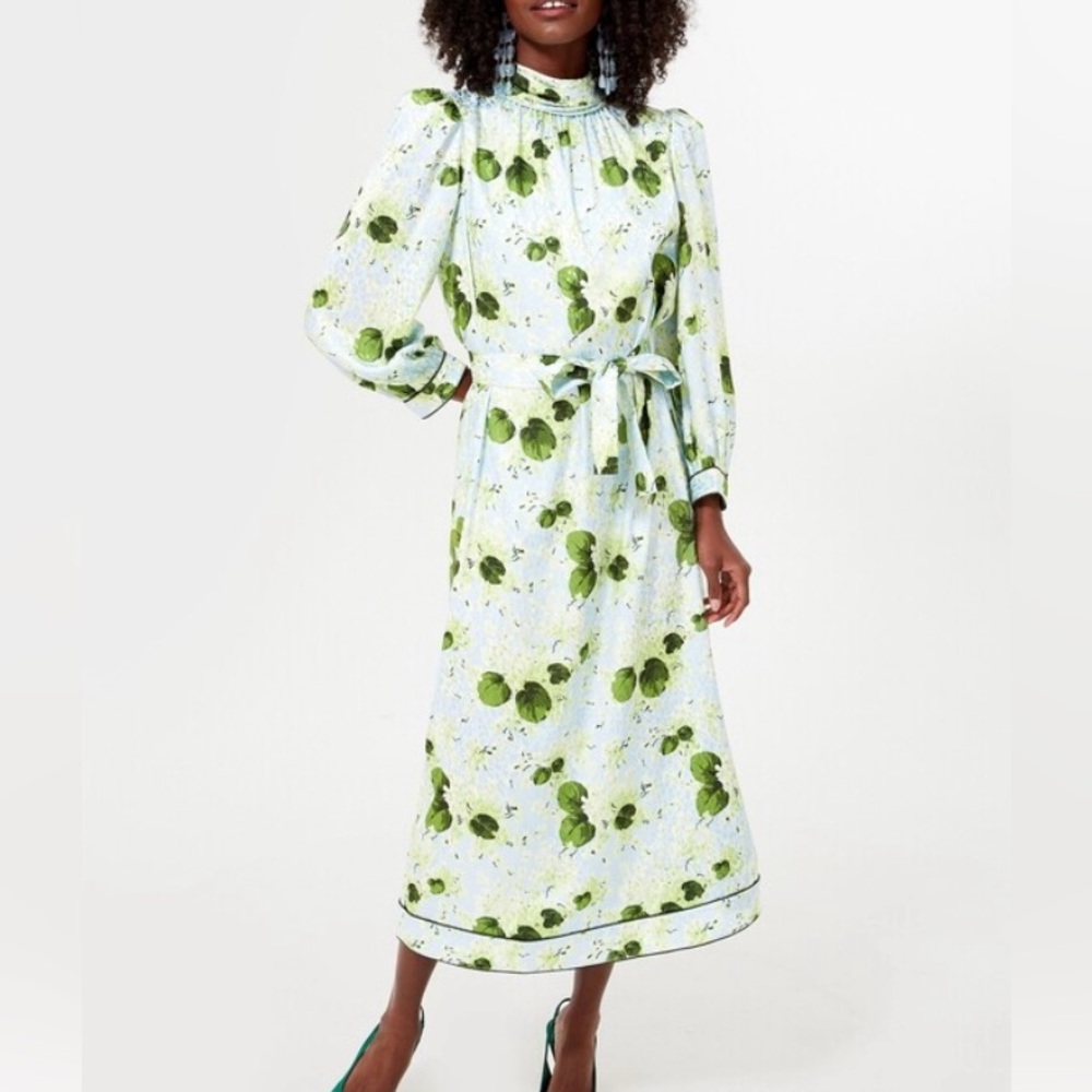 Tuckernuck • Hydrangea Blooms Faven Dress • Size Large